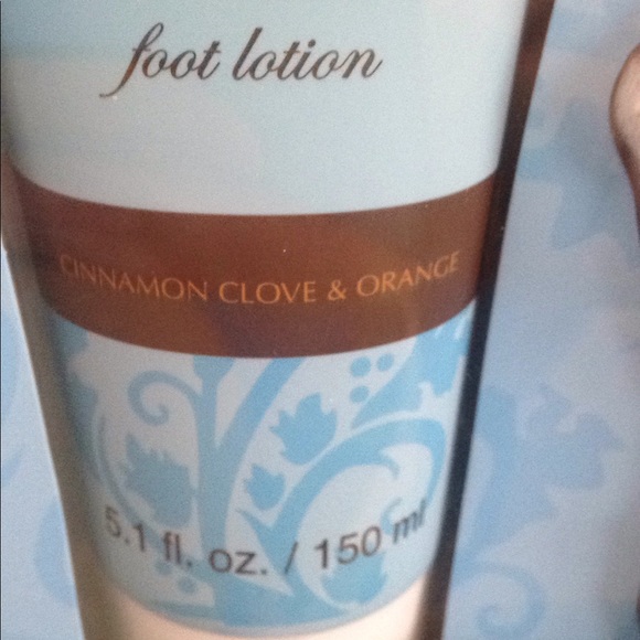 ISLAND SPA Bath Gift Set 5 Piece - Picture 4 of 5